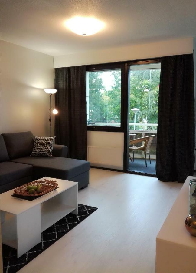 A Lovely One-Room Apartment Near The City Centre. Vaasa Exterior foto