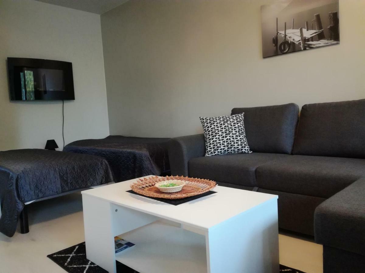 A Lovely One-Room Apartment Near The City Centre. Vaasa Exterior foto